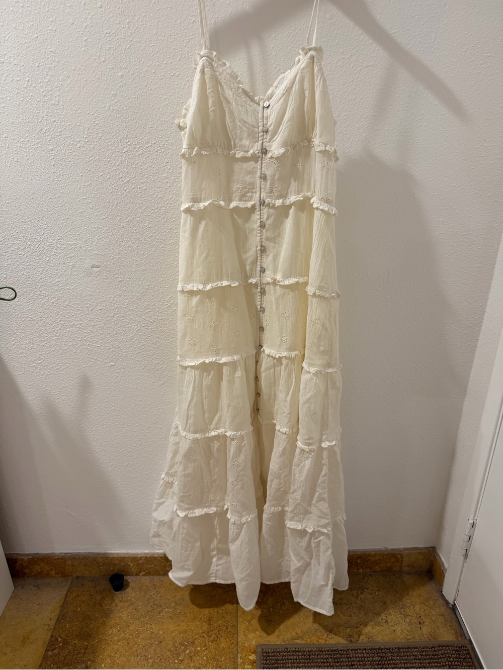 NWT 100% Cotton American Eagle Outfitters Cream Smocked Waist Dress